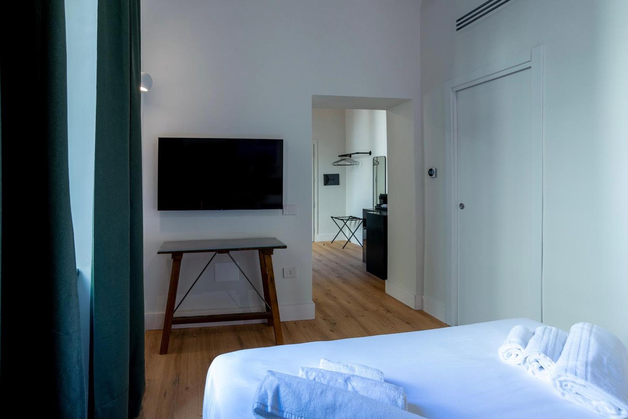 Rolando Domus Bed & Breakfast Naples Luaran gambar